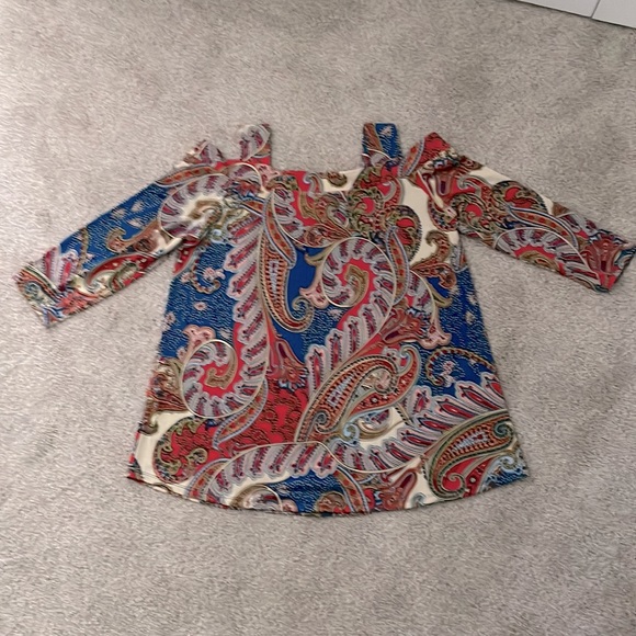 CHICO’S Multi Colored Paisley Top - Picture 4 of 4